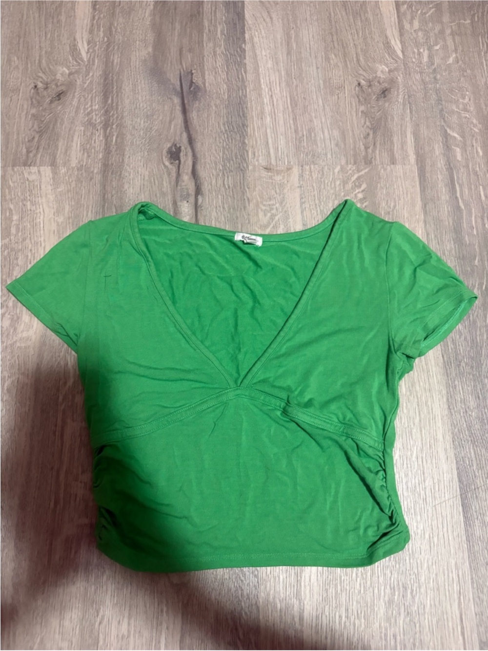 3 for $14 Garage Green V-Neck Short Sleeve size small